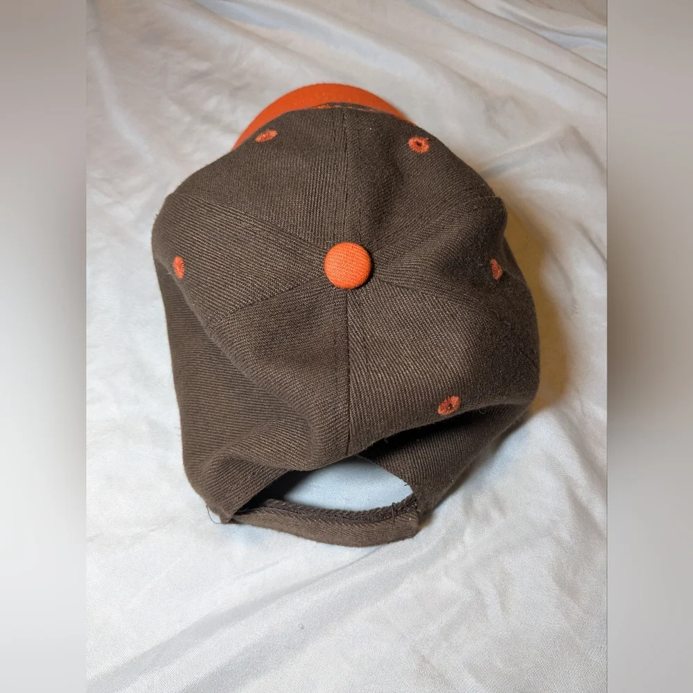 Cleveland Browns Hat With Football On‎ It